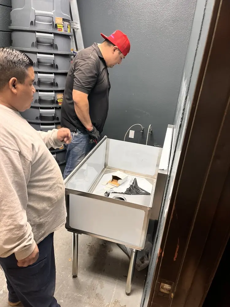 Commercial plumbing and sink installation in Aventura